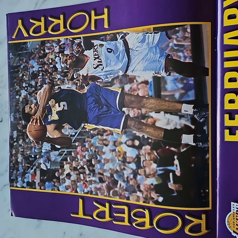 🏀HP🏀LA Lakers 2002 Kobe Cover Team Calendar - Picture 4 of 15